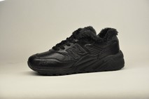 Мужские зимние кроссовки New Balance черные, утеплённые